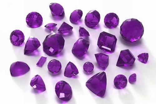 Фіолетові кристали, мінерали