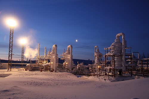 Нафтопереробний завод
